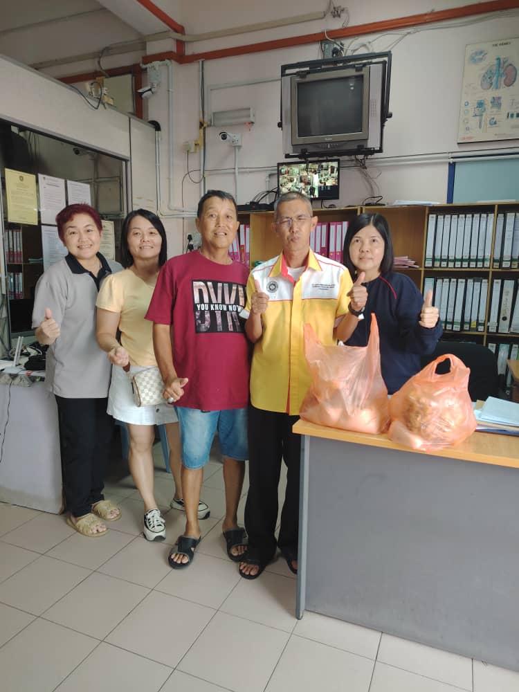 Food Sponsor to St4 Kampar Patient